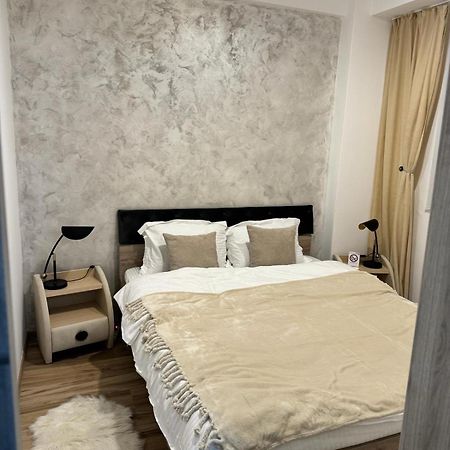 Luxury Young Residence Iasi Eksteriør bilde