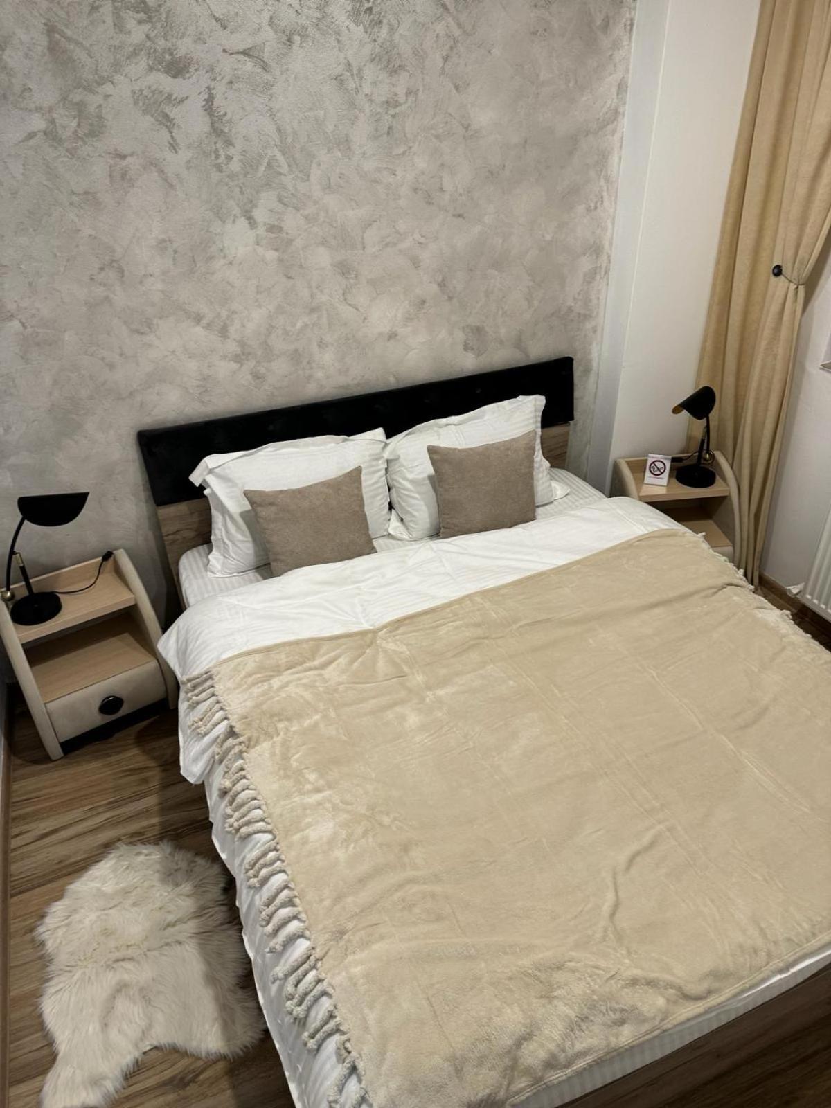 Luxury Young Residence Iasi Eksteriør bilde